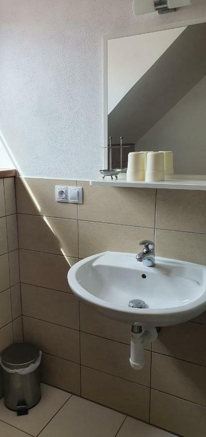 Penzion Dolni Dunajovice Luaran gambar