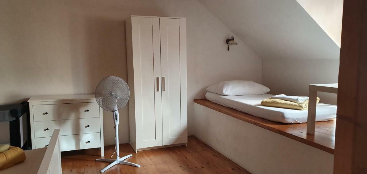 Penzion Dolni Dunajovice Luaran gambar